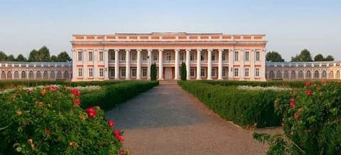 Дворец Потоцких в Тульчине Дворец Потоцких в Тульчине