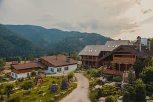 Готелі Татарова. Готель Коруна