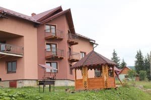 Частная усадьба Дзвін Карпат