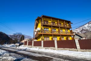 Hotels Kvasy. Hotel PETROS