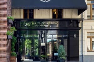 Гостиницы Одессы. Гостиница Wall Street