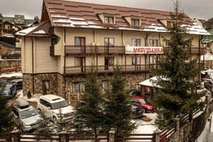 Готелі Буковеля. Готель Довбушанка