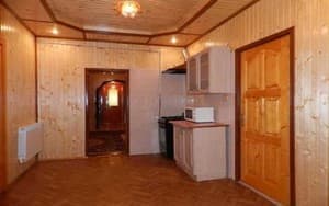 Частная усадьба Возле речки Опир