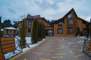 Готелі Верховини. Готель Вежа