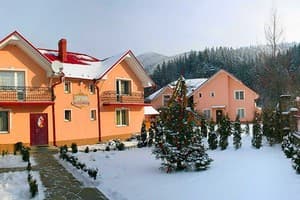Гостиницы Татарова. Гостиница Зоряна