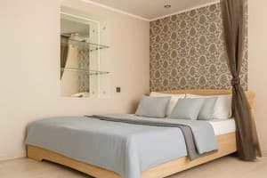 Гостиницы Запорожья. Гостиница 1-ком., Каменогорская 13