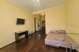 Гостиницы Днепра. Гостиница ArtHouse24, ул. Вячеслава Чорновола, 1а