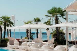 Hotels Odesa. Hotel Marine