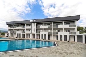 Готелі Солотвино. Готель Grand Hotel