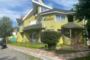 Hotels  Uzhhorod. Hotel AVIA