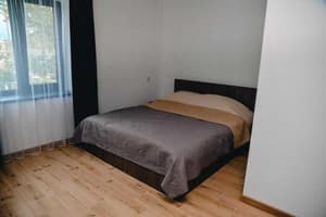 Готелі Черкас. Готель Four Rooms Apartments
