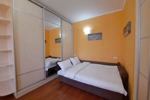 Гостиницы Полтавы. Гостиница Двухкомнатная квартира в центре возле гостиницы Палаццо. Alex Apartments