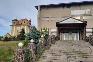 Hotels Kamianets-Podilskyi. Hotel Dnestr