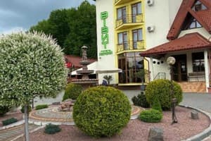 Готелі Трускавця. Готель Візит