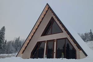 Готелі Ізків. Готель Відпочинок в Карпатах