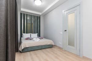 Готелі Києва. Готель двокімнатна на бульварі Лесі Українки 20