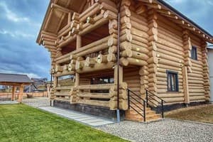 Гостиницы Ясини. Гостиница Derevo House