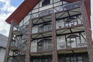 Гостиницы Яремче. Гостиница Карпатская Вершина