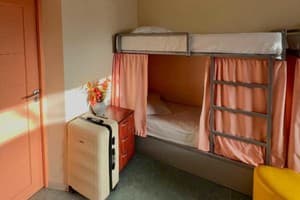 Готелі Києва. Готель Demeevsky