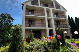 Готелі Поляни. Готель Сонячна Перлина