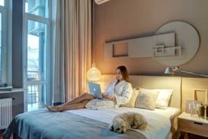 Hotels Odesa. Hotel Poet Art Hotel