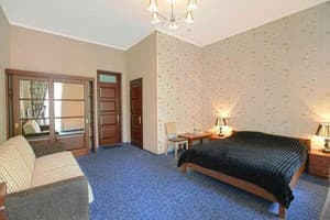 Hotels Odesa. Hotel next to Deribasivska