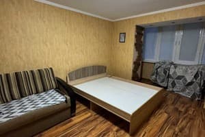 Готелі Сум. Готель однокімнатна на вул. Гетьмана Павла Скоропадського 16