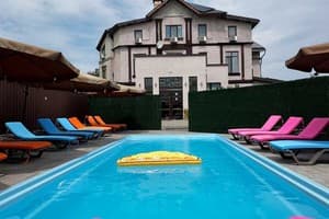 Гостиницы Киева. Гостиница Villa Signeev's