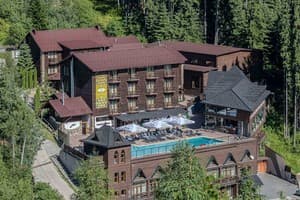 Готелі Буковеля. Готель Gora 