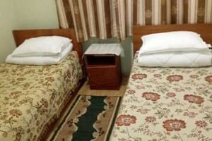 Hotels  city Chernivtsi and region. Hotel Oak Grove