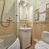 Daily rental in the heart of the city with a king-size bed 3