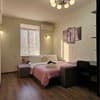 Однокомнатная в центре, рядом с ЦУМом и Театром Гоголя. Alex Apartments