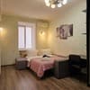 Однокомнатная в центре, рядом с ЦУМом и Театром Гоголя. Alex Apartments 2