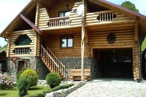 Hotels Pylypets. Hotel Mezhdu gorami u Andriany