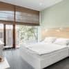 Orange Hotel 4