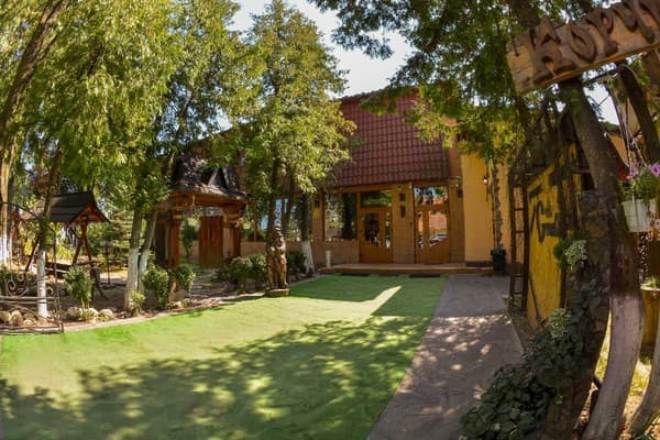 Hotel Stizhok Hotel & Restaurant, Vyzhnytsia: photo, prices, reviews