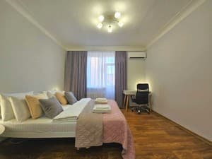Apartment Baroque style. Terrace. 2-room apartment. City center near TSUM. Documents for business trips provided. Alex Apartments.