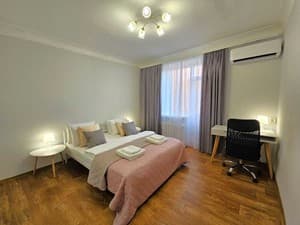 Apartment Baroque style. Terrace. 2-room apartment. City center near TSUM. Documents for business trips provided. Alex Apartments.