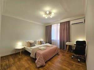 Apartment Baroque style. Terrace. 2-room apartment. City center near TSUM. Documents for business trips provided. Alex Apartments.