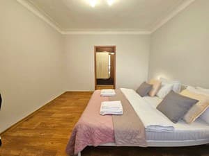 Apartment Baroque style. Terrace. 2-room apartment. City center near TSUM. Documents for business trips provided. Alex Apartments.
