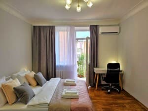 Apartment Baroque style. Terrace. 2-room apartment. City center near TSUM. Documents for business trips provided. Alex Apartments.