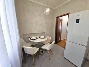 Apartment Baroque style. Terrace. 2-room apartment. City center near TSUM. Documents for business trips provided. Alex Apartments.