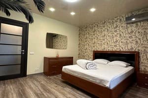 Hotels Kyiv. Hotel on Lesya Ukrainka Boulevard (Pechersk)