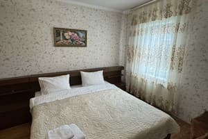 Hotels Vinnytsia. Hotel Daily rentals on Mariya Litvinenko-Volgemut Street