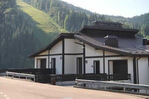 Гостиницы Буковеля. Гостиница Cristal Garden Chalet