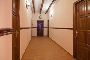 Mini hotel Uyutniy on Shklyaruka Street 12B