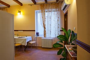 Mini hotel Uyutniy on Shklyaruka Street 12B