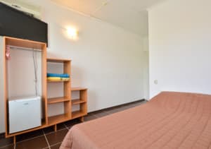 Готелі . Готель Стандарт двомісний . 