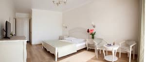 Отели . Гостиница Делюкс 4-местный двухкомнатный. 