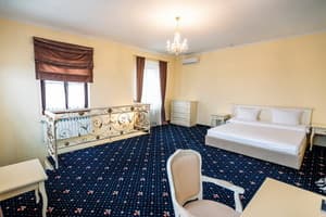 Chateau Royal (Шато Роял). Номер Люкс двухместный 